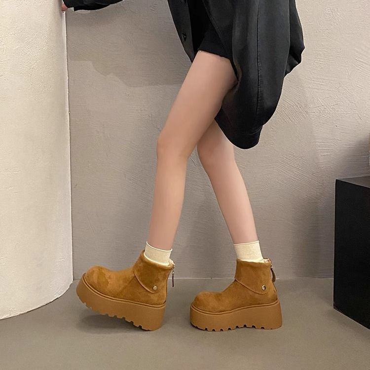 Thickened snow boots 2025 winter new European goods large cotton thick sole heightened women's thermal and velvet Northeast shoes women's