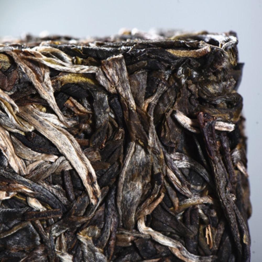 Yunnan Green Tea Spring Raw Pu-erh Old Tree Brick 250g