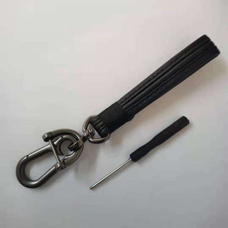 Luxury Lanyard Car Keychain Male And Female Leather Zinc Alloy Buckle Key Ring Pendant Motorcycle Keychain Gift