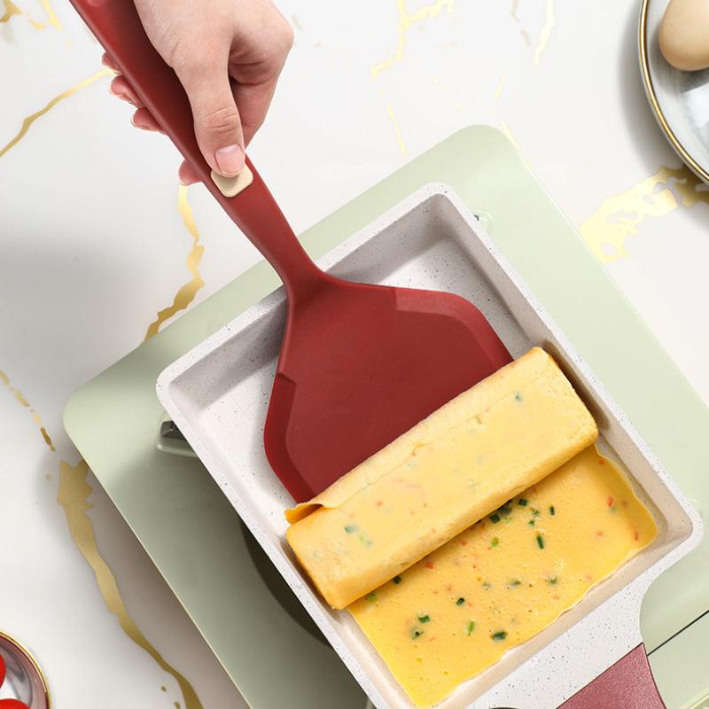 Silica Gel Spatula Household Kitchen Utensils Non Stick Cooking Shovel Integrated Silicone Kitchen Utensils Comfort Handle