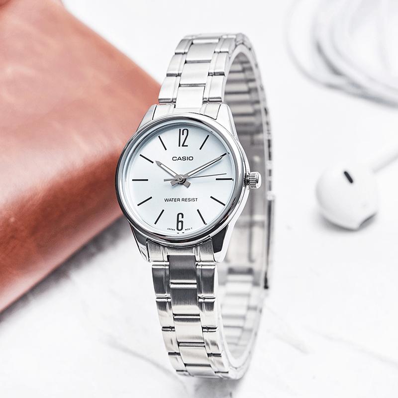 Casio STANDARD Series Retro Pointer Series Classic Pointer Digital Scale Blue Dial Waterproof Quartz Movement Stainless Steel Strap LTP-V005D-2B