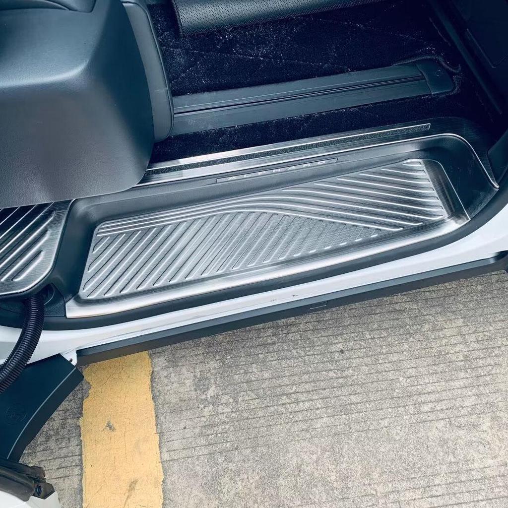 Toyota Alphard 40 Series 23-24: Interior/Exterior Bumper Protector & Door Sill Trim