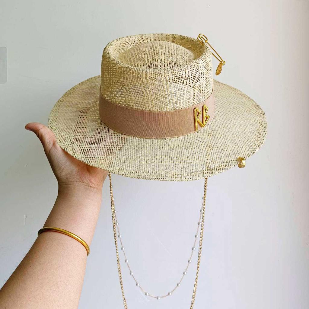 2023 Summer sun hat Lafite grass French straw hat Women's chain decorated straw hat Holiday Sun hat Punk style beach