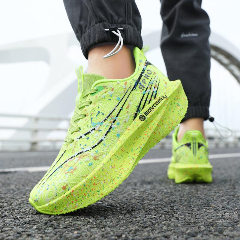 Lovers breathable casual sneakers Four seasons soft-sole non-slip light outdoor running shoes men women's classic sports shoes