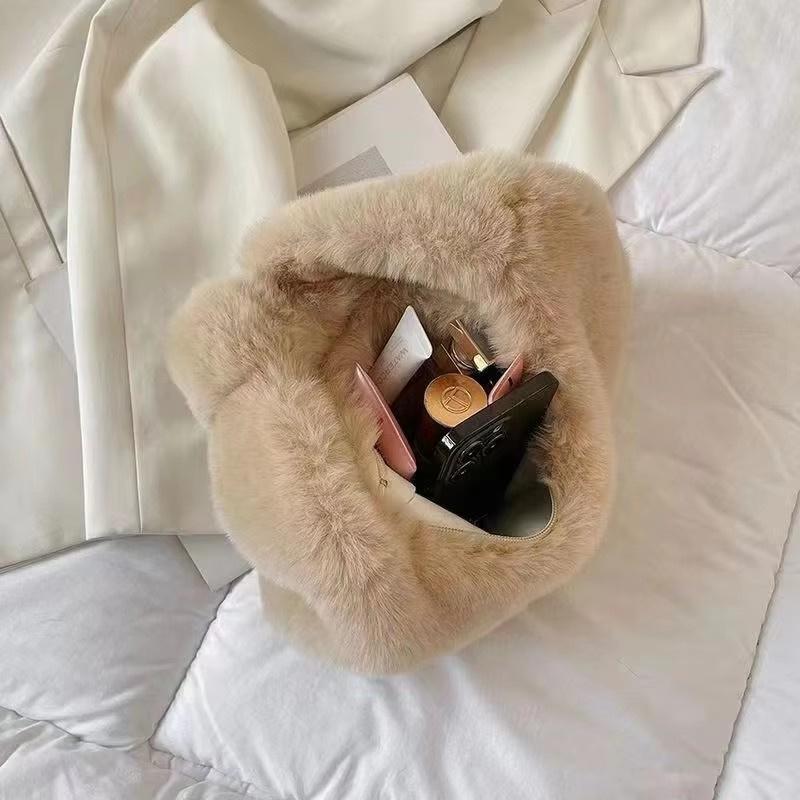 Yogodlns Fur Women's Small Half Moon Bag Luxury Warm Plush Wrist Bags for Women Fashion Furry Short Handle Clutch Cute Ladies Coin Purses