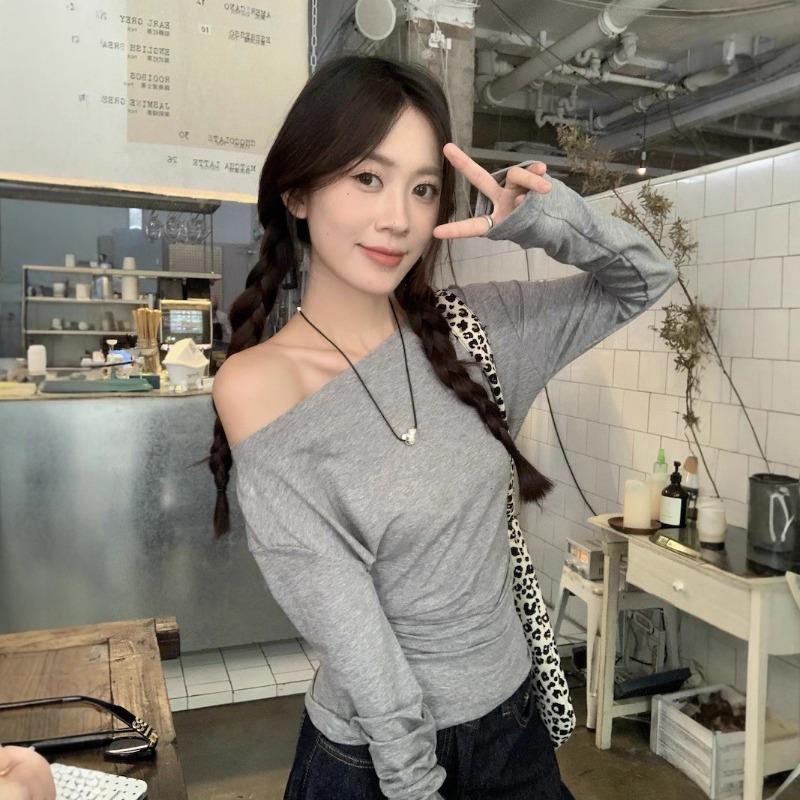 Autumn Winter Sexy Fashion Off the Shoulder Solid Waist Shirring Irregular T-shirt Women Long Sleeve Pullover Tee Top