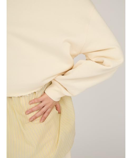 Emi Emblem Logo Sweatshirt 13WCT254088IVRF