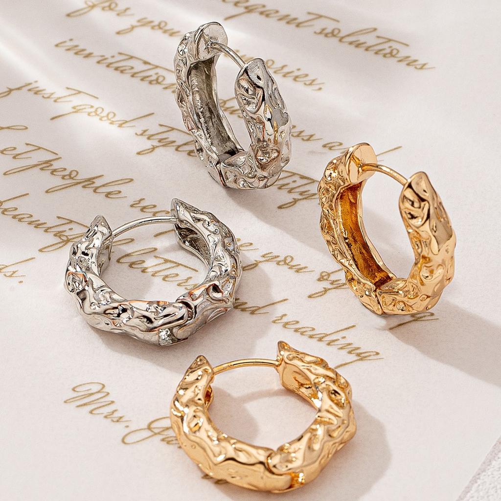 Simple smooth irregular ear buckle versatile light luxury temperament trendy earrings