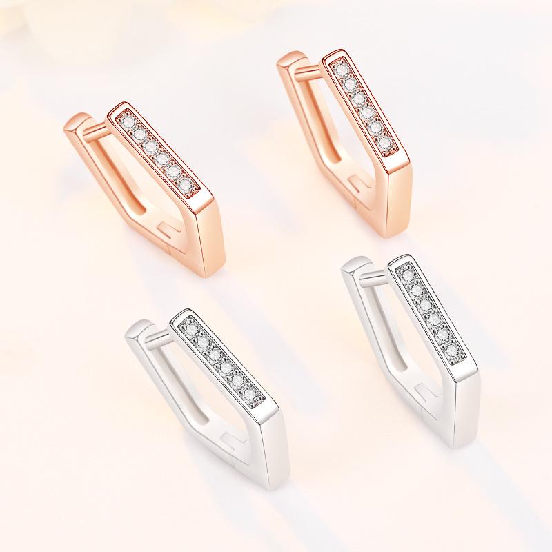 Qiaolanxuan Pentagonal Japanese-Korean Rhinestone Stud Earrings: Versatile Cool Style for Men & Women