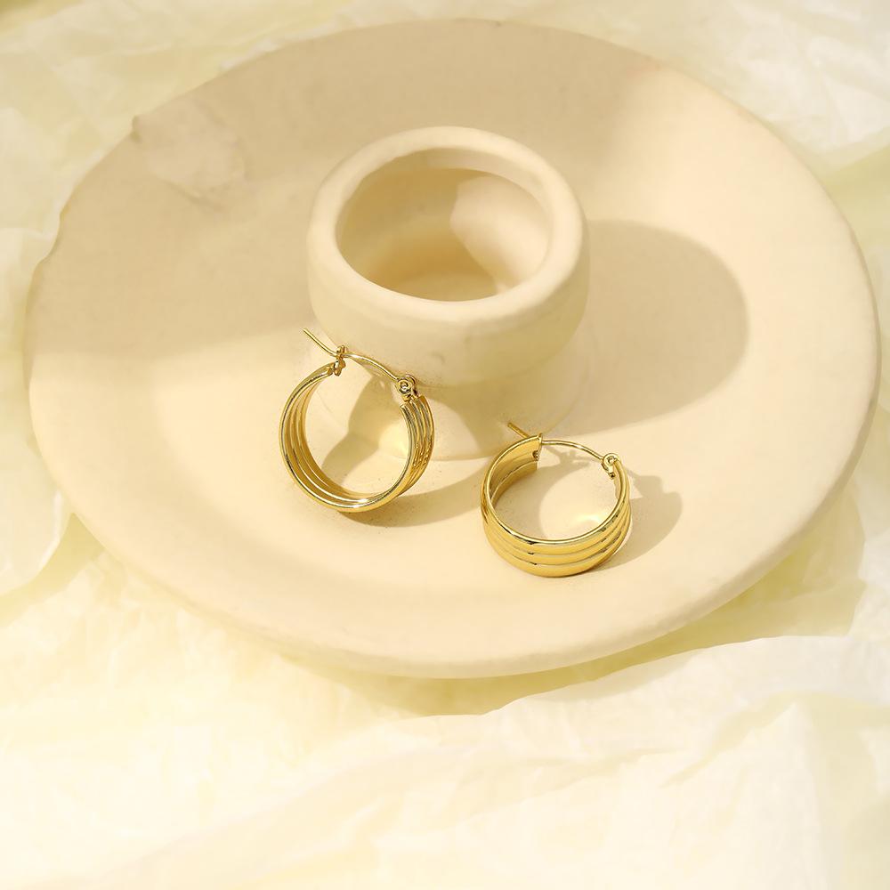 Fashion Personality Stainless Steel Stud Earrings High Light Luxury Square Geometric Earrings Femininity Niche Earrings