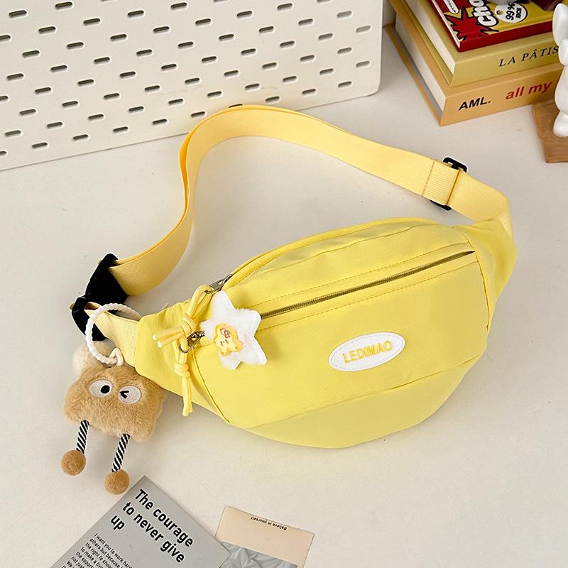 Cute breast bag female ins wind Japanese sweet student messenger bag casual shoulder bag versatile outdoor sports fanny pack