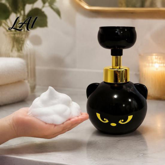 Cute Cat Paw Soap Dispenser Foam Dispenser Refillable Foaming Hand Pump Durable Bottle for Bathroom Countertop Reusable Container Kids Washing