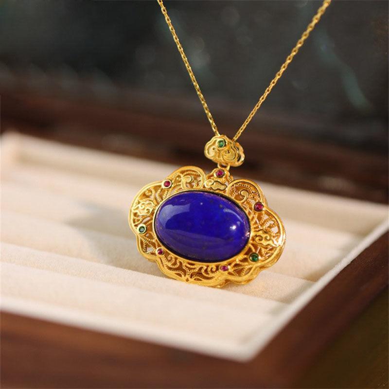 Classical Lapis Lazuli Necklaces High Sense Elegant Simple Ancient Gold Craft Hollow Crystal Dark Blue Pendant Fashion Jewelry