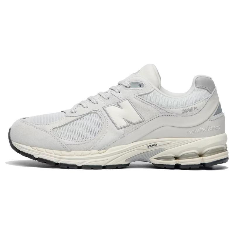 

New Balance 2002R Linen Fog Rain Cloud Casual M2002RO1 41.5 белый