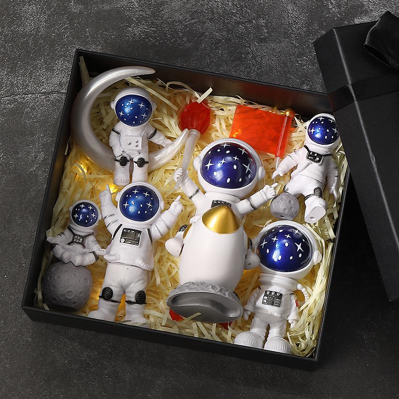 Small Resin Astronaut Figurine - Perfect for Home Decor, Valentine's, or Birthday Gift