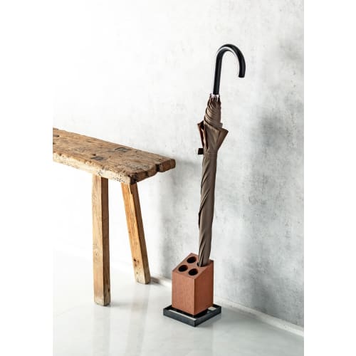 Anesti Umbrella Stand, Brown, 4-Stand, Approx. 12.5cm H x 12.5cm W x 17cm H, Kalari Diatomaceous Earth, Built-in, Slanted Umbrella Stand, HO1957