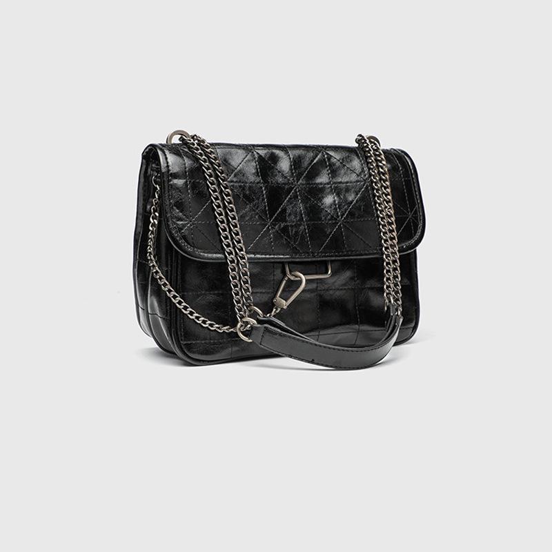 A Trendy and Stylish Chain Checkered Bag for Homeless Women, A Retro and Versatile Single-shoulder Crossbody Bag for Women
