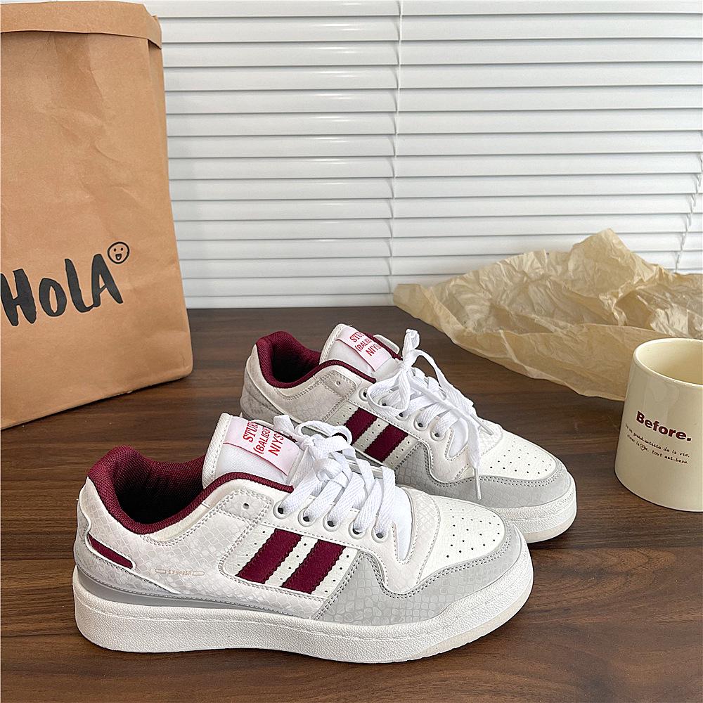 Autumn 2025 Hong Kong Style Lace-Up Sneakers: Trendy Men's and Women's Casual White Shoes