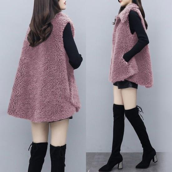 Women's Fuzzy Faux Fur Vest Sleeveless Lapel Fleece Jacket Winter Warm Open Front Cardigan with Pockets