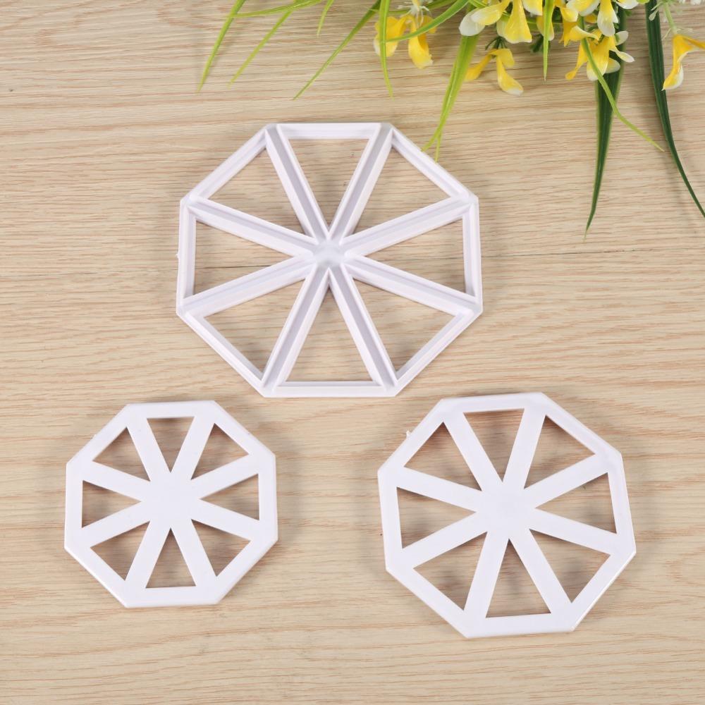 3pcs PP Cookie Mold Triangle Flag Shape Cake Decorating Mold Flag Cutting Mold  Cake Toppers