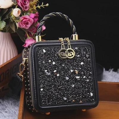 Retro taška cez rameno Yuhua Stone Tofu Diamond - Malá, Štýlová, High-end na dochádzanie.