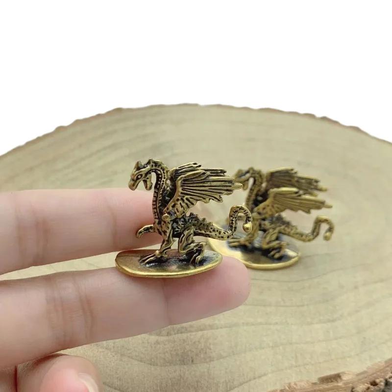 Mini Brass Ornament Demon Dragon Little Flying Dragon Statue Home Office Desk Decor Ornament Antique Handicrafts Gift Decoration