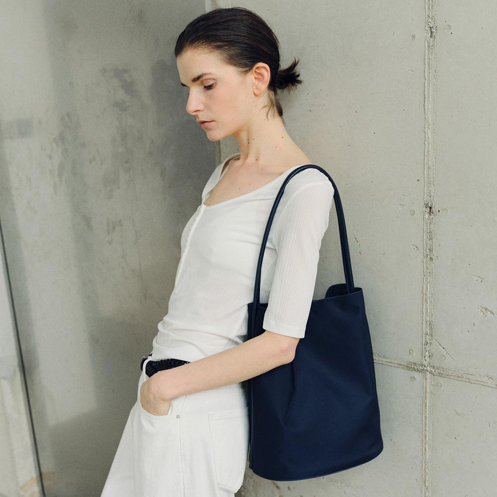 Roh Seoul Large Mug Shoulder Bag Nylon Navy