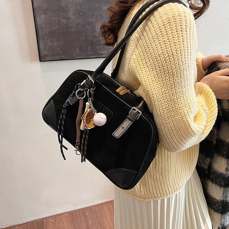 New underarm Boston bag women's new autumn and winter relaxation niche retro simple work commuter women's bag