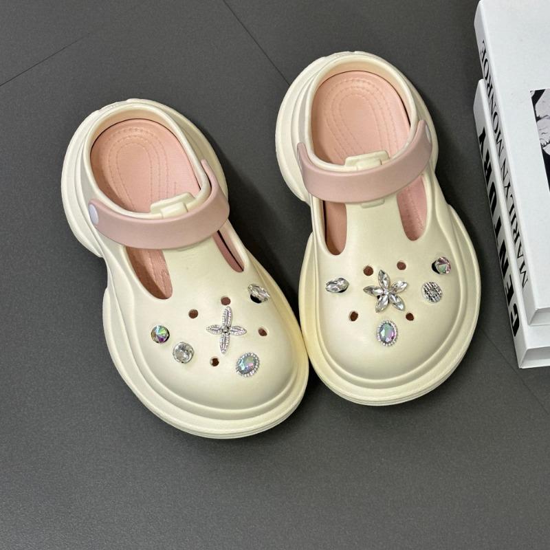 

Height-increasing thick-soled hole shoes for women, non-smelly feet, non-slip beach color matching, fashion trend v bag head cool slippers 39-40