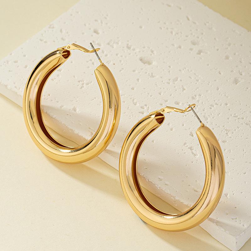 Korean Dongdaemun Geometric Circle Earrings: Retro French Style for Women