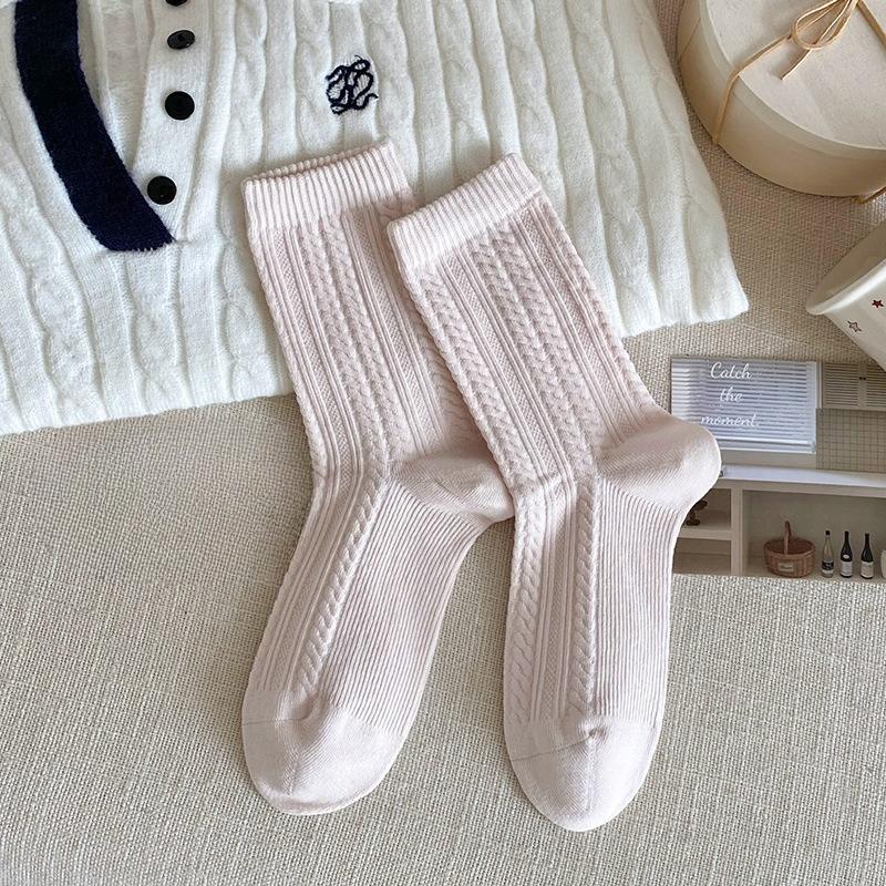 Autumn and Winter Socks for Women: Pure Cotton Slightly Pressed Mid-calf Socks with Linen Patterns for Warmth. Pile Socks