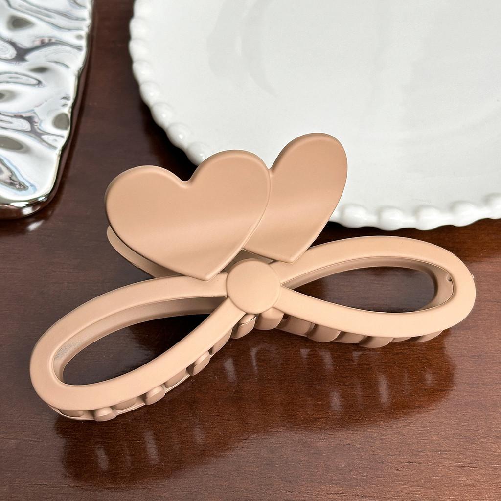 Heart Chic Oversized Hair Clip Handmade For Fashionable Womens Accessories Hair