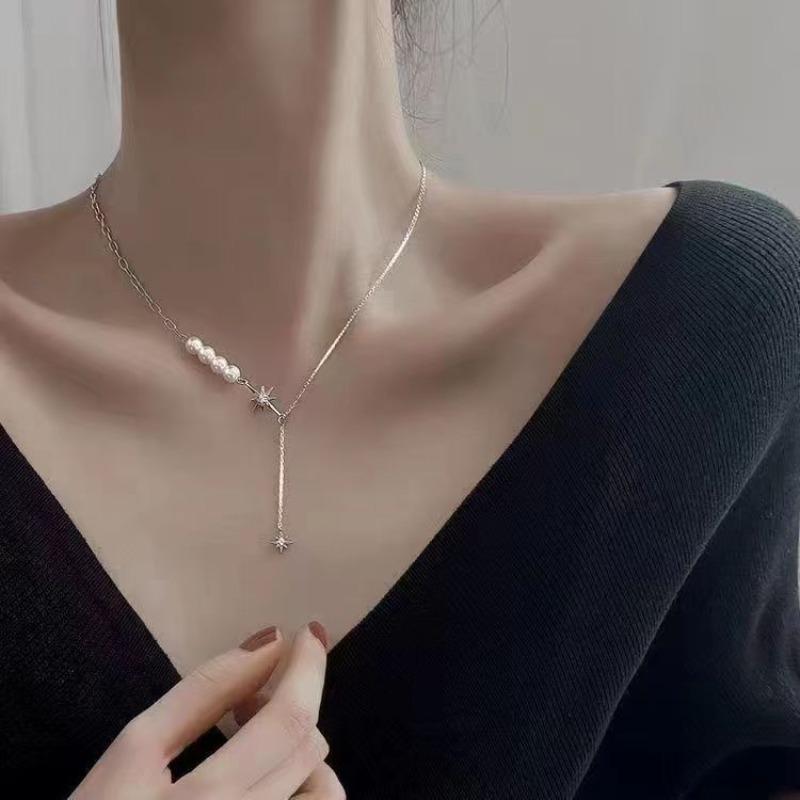 Luxury-lite Necklace, Versatile Collar Chain, Women's Butterfly-style Simple and Elegant Sweater Chain
