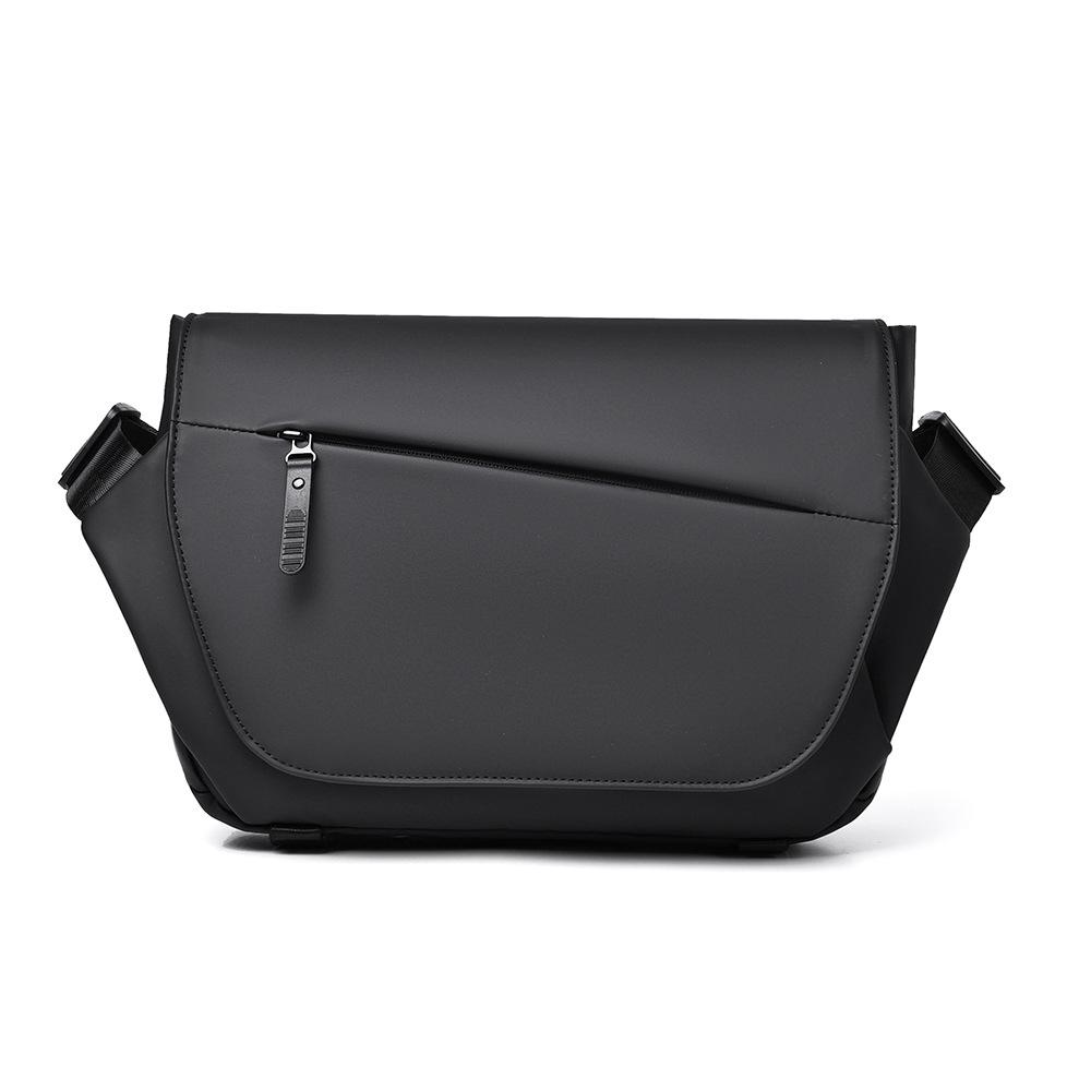 Solid Color Men's Large Capacity Shoulder Bag Outdoor Sports Crossbody Bag