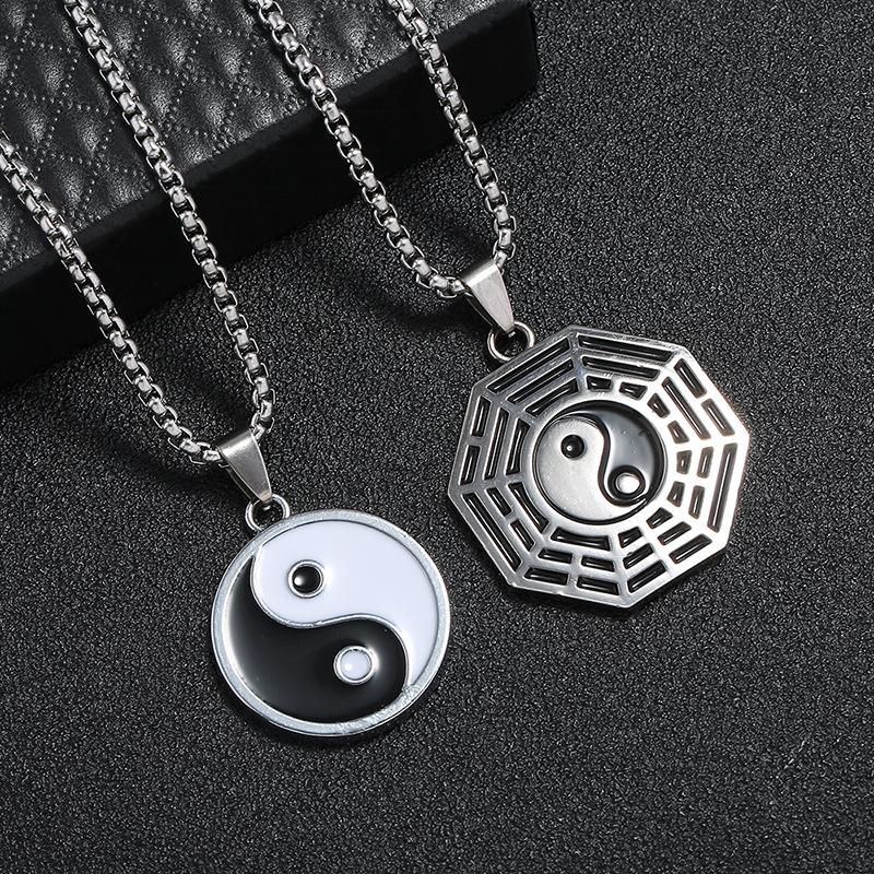 Creative gossip pendant decorative necklace men and women with the same chain popular hot-selling jewelry