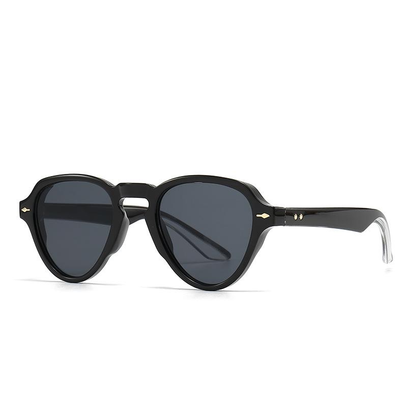 Fashion Ins Popular Retro Gradient Brand Designer Men Trending Sun Glasses Oval Women Rivets Sunglasses Driving Shades Uv400