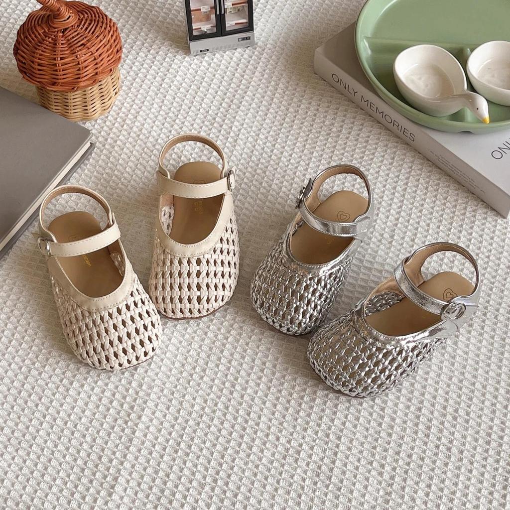 Sommer Mädchen Sandalen Geflochten Ausgehöhlt Silber Beige Kinder Pantoletten Vielseitig Minimalistisch Flach Trendig Kinderschuhe 22-33