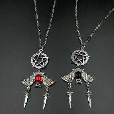 Collana Ciondolo Pentagramma Pipistrello Spada Gotica Punk - Stile Halloween