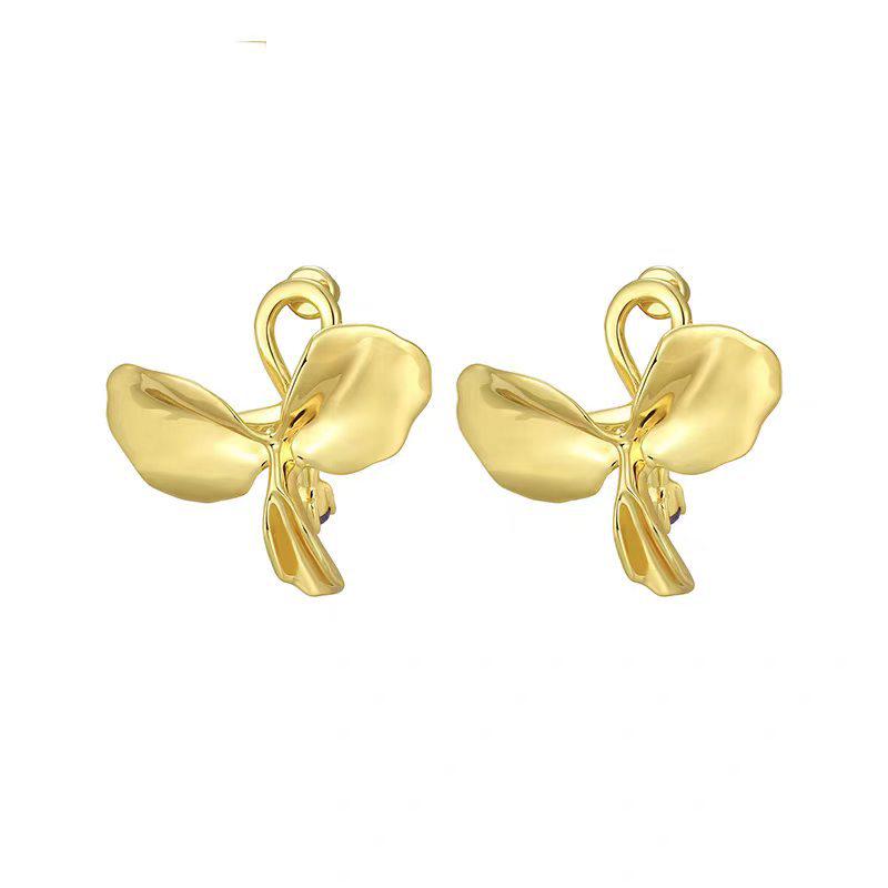 Wisteria Flower Stud Earrings - Elegant and Versatile Design for Women