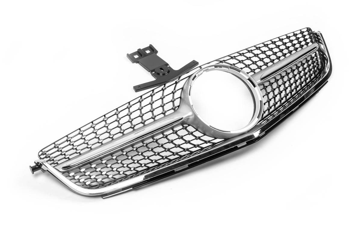

Передняя решетка Diamond Silver (для C63) 2007-2011 для Mercedes C-class W204