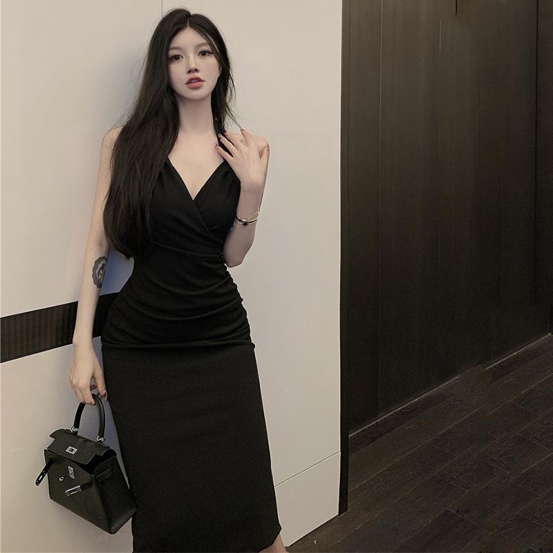 Pure Desire Sexy Hanging Neck Strap Dress Women's Summer Dress French High End Elegance and Temperament Long Waist Waist Split Wrap Hip Skirt