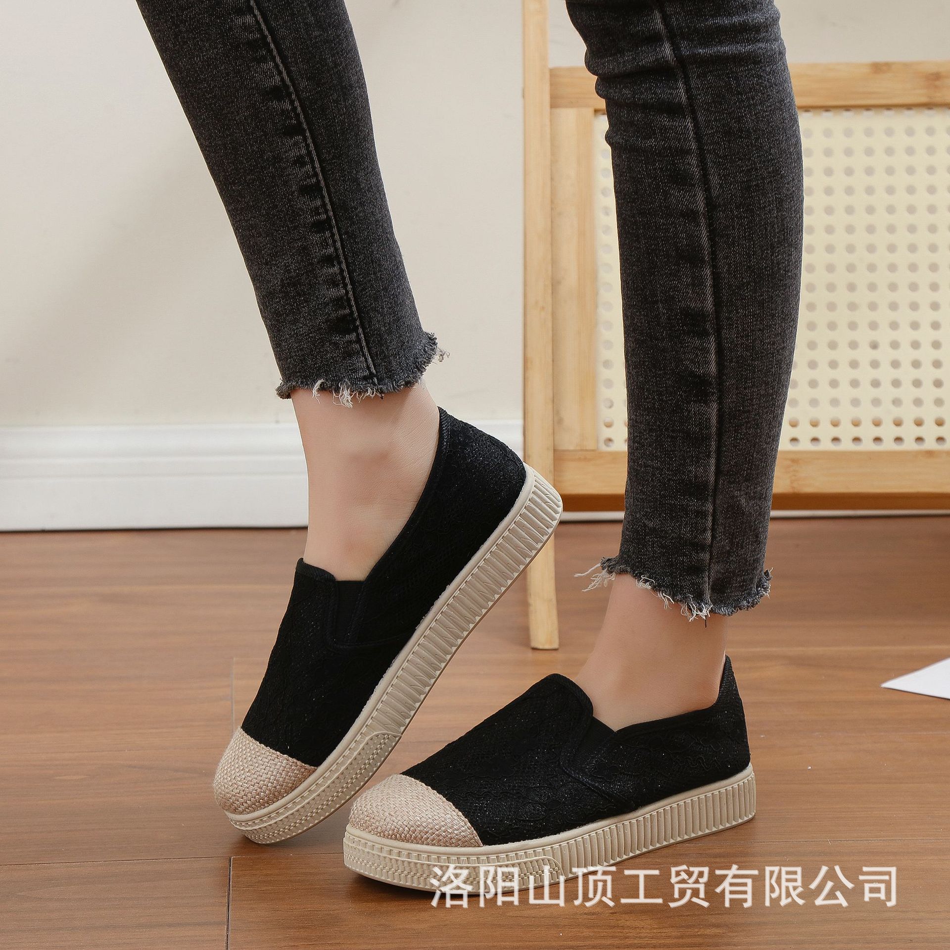 

2025 spring new Xiaoxiangfeng fisherman shoes women s canvas shoes flat-soled one-pedal soft-soled fashion casual cloth shoes women 41