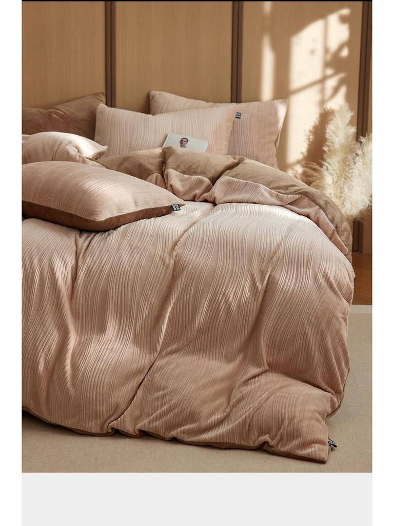 Japanese Class A Full Matte Velvet 3D Carved Mother-Baby 4-Piece Winter Bedding Set