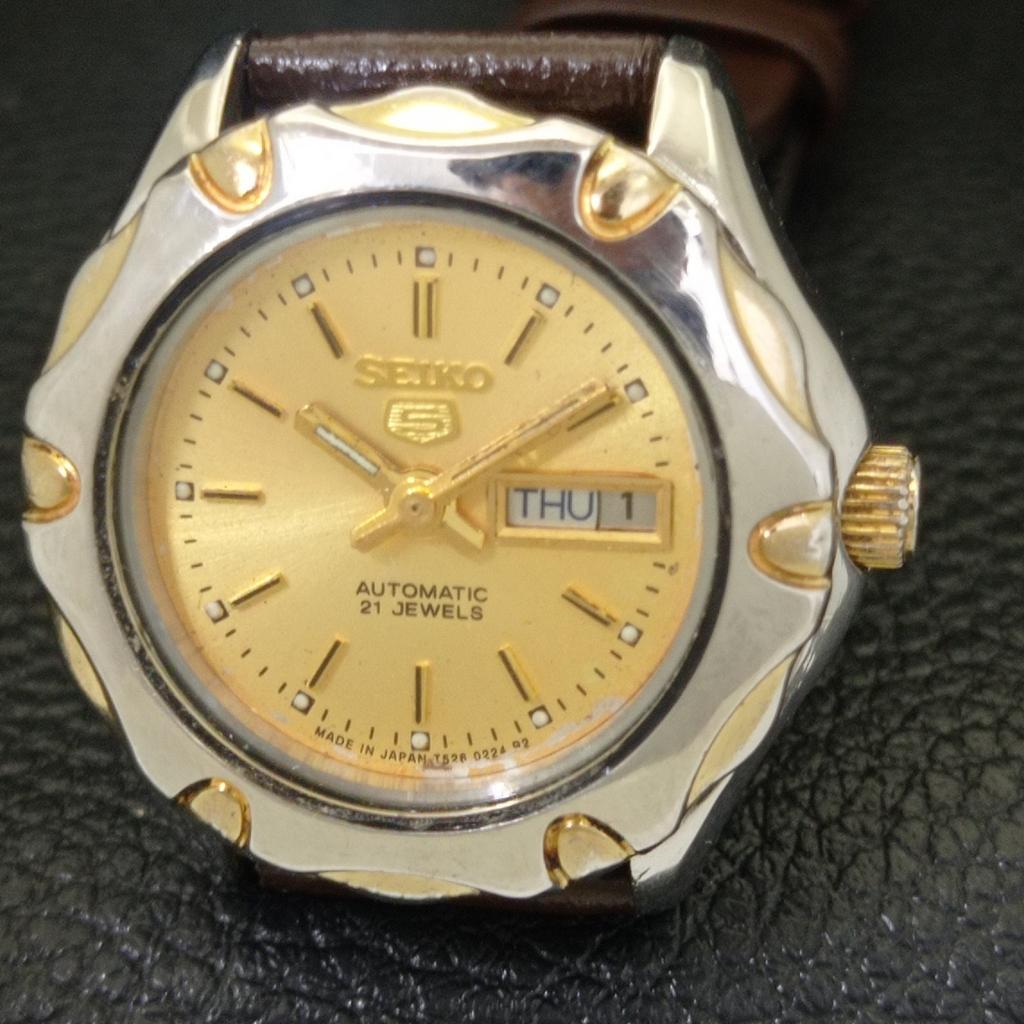 VINTAGE SEIKO 5 AUTOMATIC JAPAN WOMENS ORIGINAL DIAL WATCH A704244-1 R213i-a704244
