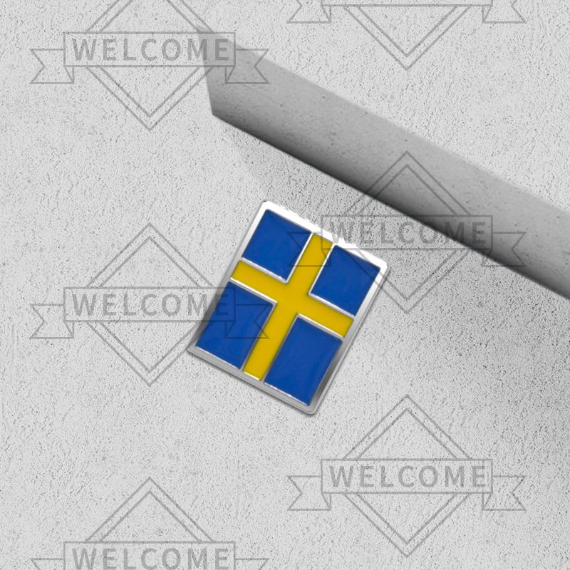 3D Car Stickers Sweden Flag Emblem Auto Steering Wheel Badge Interior Decal For Volvo XC60 V70 C70 XC40 V40 EX30 V60 Accessories