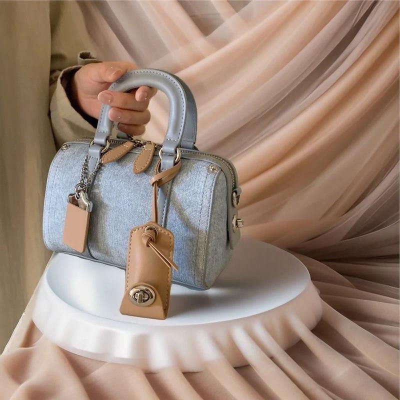 

Высококачественная портативная сумка Boston 2024, модная джинсовая сумка-мессенджер через плечо, сумка-подушка