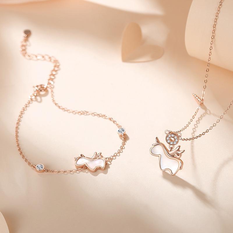 Cute Dreamy Unicorn Clavicle Necklace Sweet White Mother Of Pearl Jewelry For Women