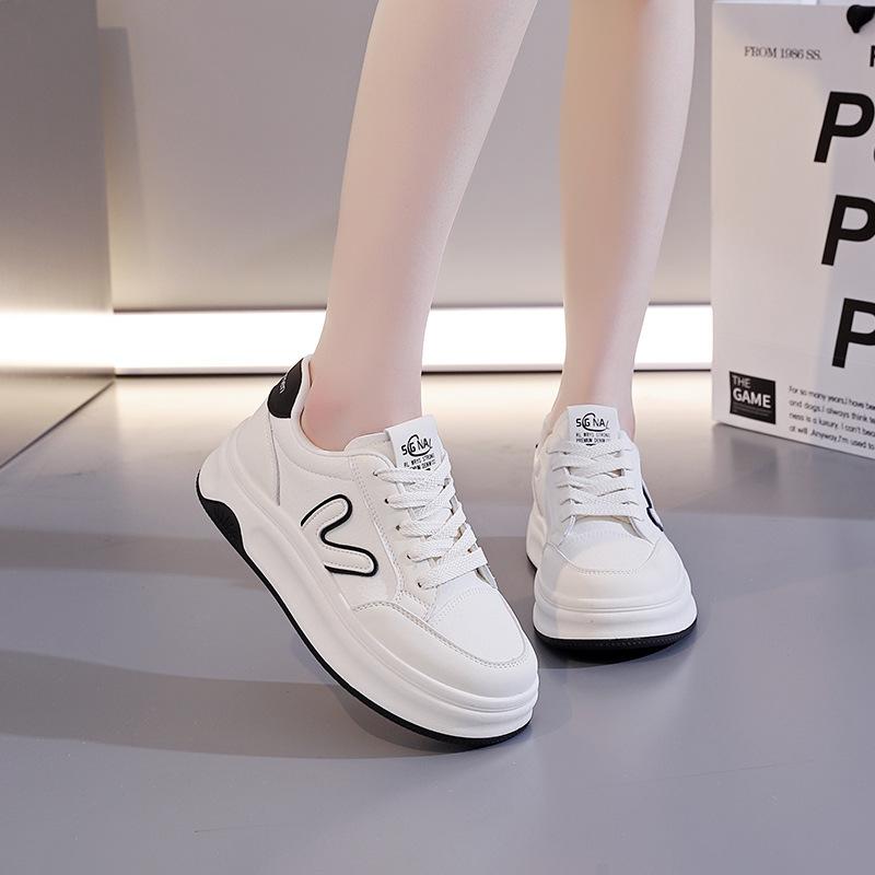Platform White Shoes Women's Versatile Spring and Autumn Muffin 2025 Breathable New Popular Casual Sports Board Shoes Women 8513