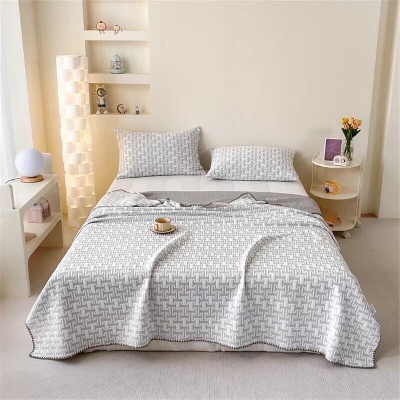 WOODPECKER Knitted Summer Blanket Quilt