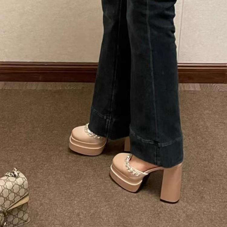 Giant legs long explosion thick-soled super high heels small man not tired feet thick heel word with rhinestone sandals women
